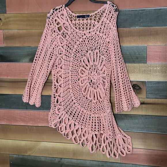 Boho Chic Pink Crochet Tunic Top – Asymmetrical Hem Festival Cover-Up - Picture 2 of 4